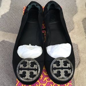 Tory Burch Lissie -black satin w/ crystal T - Sz 9